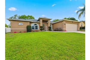 2273 GARDEN CHASE DRIVE, LAKELAND, FL 33812 - MLS#MFRTB8494553