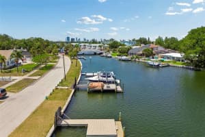 4005 SUNRISE DRIVE, ST PETERSBURG, FL 33705 - MLS#MFRTB8494555