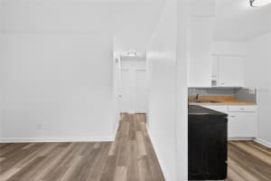 1232 WOODLAND AVENUE, LAKELAND, FL 33801 - MLS#MFRTB8494576