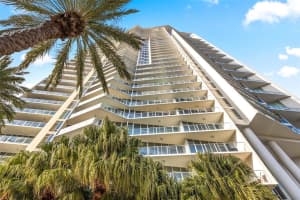 175 1ST STREET, ST PETERSBURG, FL 33701 - MLS#MFRTB8494591