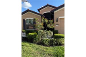 352 LAUREL FALLS DRIVE, APOLLO BEACH, FL 33572 - MLS#MFRTB8494650