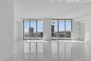 400 CENTRAL AVENUE, ST PETERSBURG, FL 33701 - MLS#MFRTB8494657