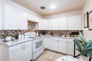 2542 HIAWATHA STREET, TAMPA, FL 33614 - MLS#MFRTB8494665