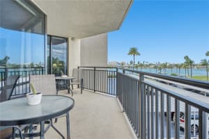 690 ISLAND WAY, CLEARWATER BEACH, FL 33767 - MLS#MFRTB8494691