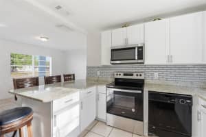 519 HAMPTON AVENUE, LAKELAND, FL 33801 - MLS#MFRTB8494696