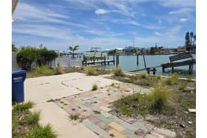 249 144TH AVENUE, MADEIRA BEACH, FL 33708 - MLS#MFRTB8494719