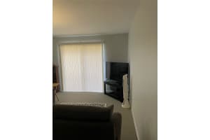 2725 HIDDEN LAKE BOULEVARD, SARASOTA, FL 34237 - MLS#MFRTB8494761