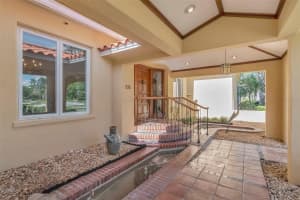 135 25TH AVENUE, ST PETERSBURG, FL 33704 - MLS#MFRTB8494808