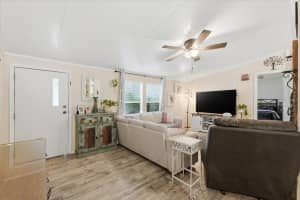 4810 MYRTLE VIEW DRIVE, MULBERRY, FL 33860 - MLS#MFRTB8494823