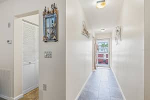 5521 80TH STREET, ST PETERSBURG, FL 33709 - MLS#MFRTB8494851