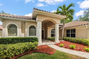 4802 QUEEN PALM TERRACE, ST PETERSBURG, FL 33703 - MLS#MFRTB8494923