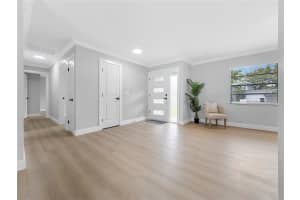 11315 CARROLLWOOD ESTATES DRIVE, TAMPA, FL 33618 - MLS#MFRTB8494936