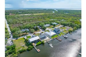 8813 LAGOON STREET, TAMPA, FL 33615 - MLS#MFRTB8495096