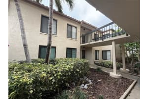 6219 Palma Del Mar Blvd S #105, ST PETERSBURG
