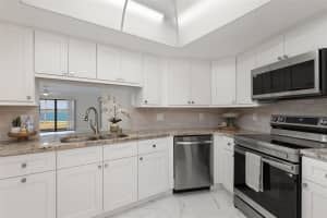 7540 SUNSHINE SKYWAY LANE, ST PETERSBURG, FL 33711 - MLS#MFRTB8495221