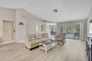 8015 SUGARBUSH DRIVE, SPRING HILL, FL 34606 - MLS#MFRTB8495233