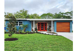 345 55TH AVENUE, ST PETERSBURG, FL 33705 - MLS#MFRTB8495274