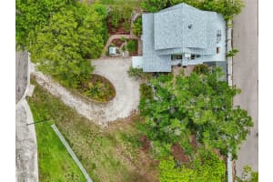 646 80TH AVENUE, ST PETERSBURG, FL 33702 - MLS#MFRTB8495342