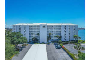 610 ISLAND WAY, CLEARWATER BEACH, FL 33767 - MLS#MFRTB8495352