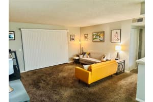 13610 VILLAGE DRIVE, TAMPA, FL 33618 - MLS#MFRTB8495353