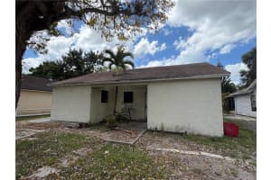 1543 TUTTLE AVENUE, SARASOTA, FL 34237 - MLS#MFRTB8495422