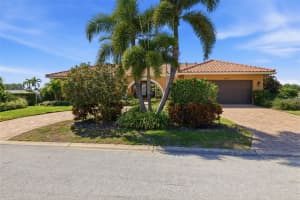 1997 HAWAII AVENUE, ST PETERSBURG, FL 33703 - MLS#MFRTB8495463