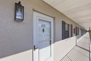 101 LAKE AVENUE, LARGO, FL 33771 - MLS#MFRTB8495477