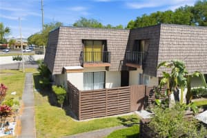 15446 POND WOODS DRIVE, TAMPA, FL 33618 - MLS#MFRTB8495478
