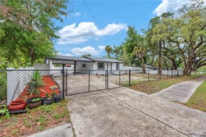 10104 15TH STREET, TAMPA, FL 33612 - MLS#MFRTB8495556