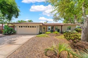 1100 36TH AVENUE, ST PETERSBURG, FL 33704 - MLS#MFRTB8495604