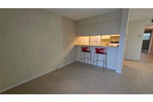 2525 BAY DRIVE, LARGO, FL 33770 - MLS#MFRTB8495676