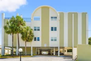 4651 1ST STREET, ST PETERSBURG, FL 33702 - MLS#MFRTB8495716
