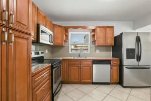 1700 63RD STREET, ST PETERSBURG, FL 33710 - MLS#MFRTB8495749