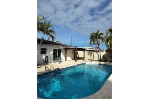 717 SUNSET COVE, MADEIRA BEACH, FL 33708 - MLS#MFRTB8495753