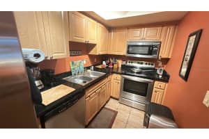 3711 IOWA AVENUE, TAMPA, FL 33611 - MLS#MFRTB8495764