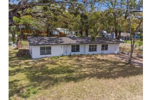 10945 N BOULEVARD, TAMPA, FL 33612 - MLS#MFRTB8495775