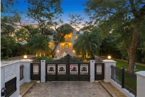 2000 PARK STREET, ST PETERSBURG, FL 33710 - MLS#MFRTB8495795