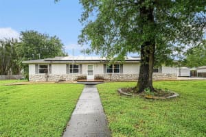 527 LAND O LAKES COURT, DELAND, FL 32724 - MLS#MFRTB8495861