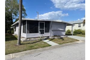 2505 BAY DRIVE, LARGO, FL 33771 - MLS#MFRTB8495869