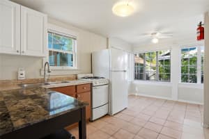 725 8TH STREET, ST PETERSBURG, FL 33701 - MLS#MFRTB8495872
