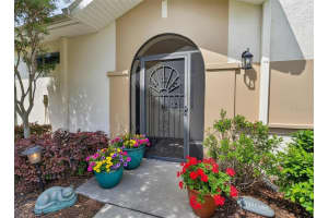 2420 SIFIELD GREENS WAY, SUN CITY CENTER, FL 33573 - MLS#MFRTB8495913