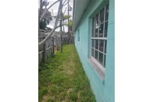 1834 NEW HAMPSHIRE AVENUE, ST PETERSBURG, FL 33703 - MLS#MFRTB8495954