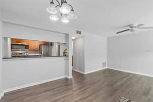 5440 MACDILL AVENUE, TAMPA, FL 33611 - MLS#MFRTB8495991