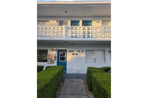 8220 112th St #208, SEMINOLE