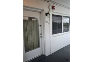 8126 112TH STREET, SEMINOLE, FL 33772 - MLS#MFRTB8496051