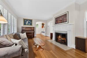 2318 WOODLAWN CIRCLE, ST PETERSBURG, FL 33704 - MLS#MFRTB8496168