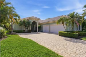 8832 ENCLAVE COURT, SARASOTA, FL 34238 - MLS#MFRTB8496187