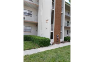5880 38th Ave N #304, ST PETERSBURG