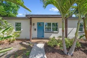 3997 MARLIN DRIVE, ST PETERSBURG, FL 33705 - MLS#MFRTB8496364