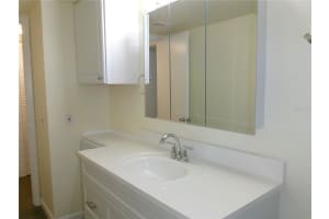 MLS# MFRTB8496398, St Petersburg, Florida 33714